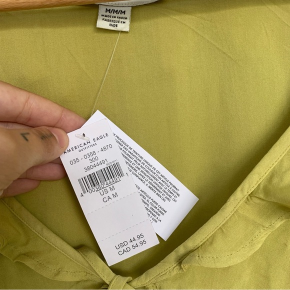 AMERICAN EAGLE RUFFLED WRAP TOP NWT - Picture 4 of 9